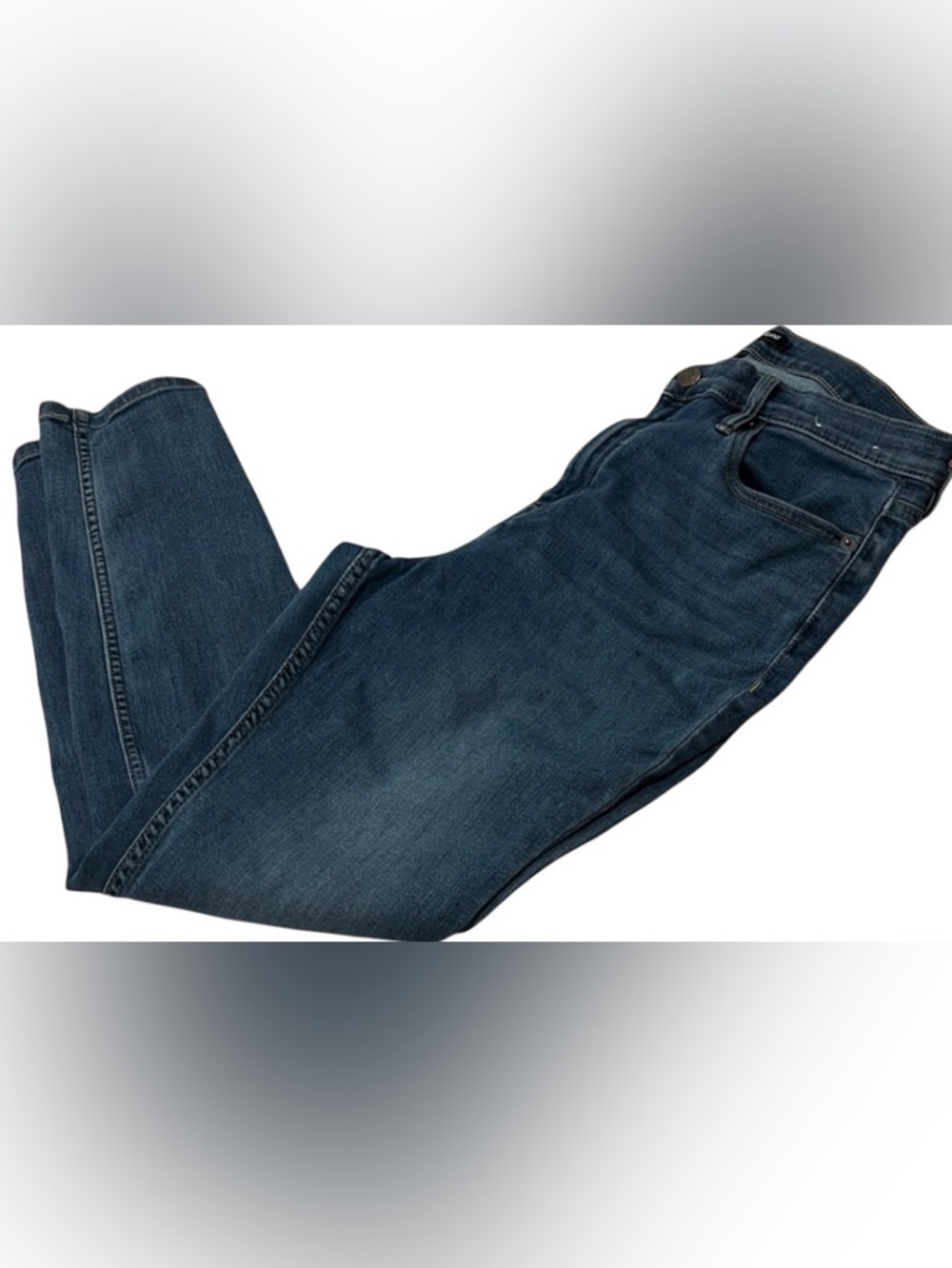 Calvin Klein Jeans. Women's Deep Blue Skinny Jeans. Size 12/31.